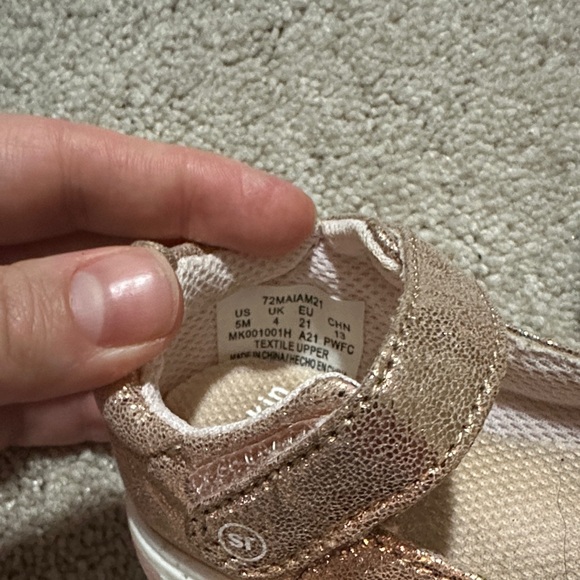 Munchkin Stride Rite Shoes - Picture 3 of 3